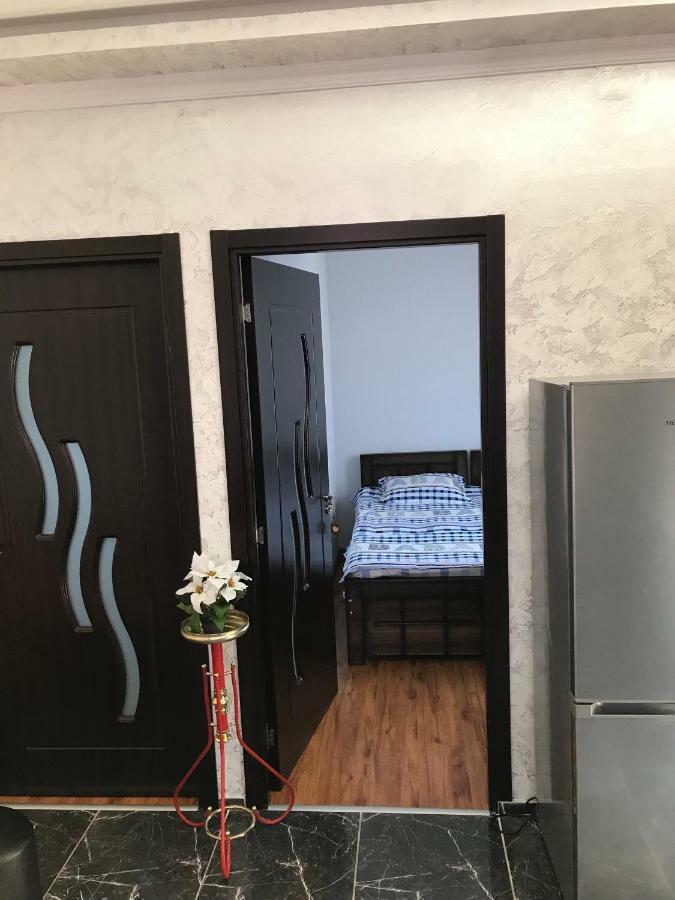 Guest House Chexovi 24 كوبوليتي المظهر الخارجي الصورة