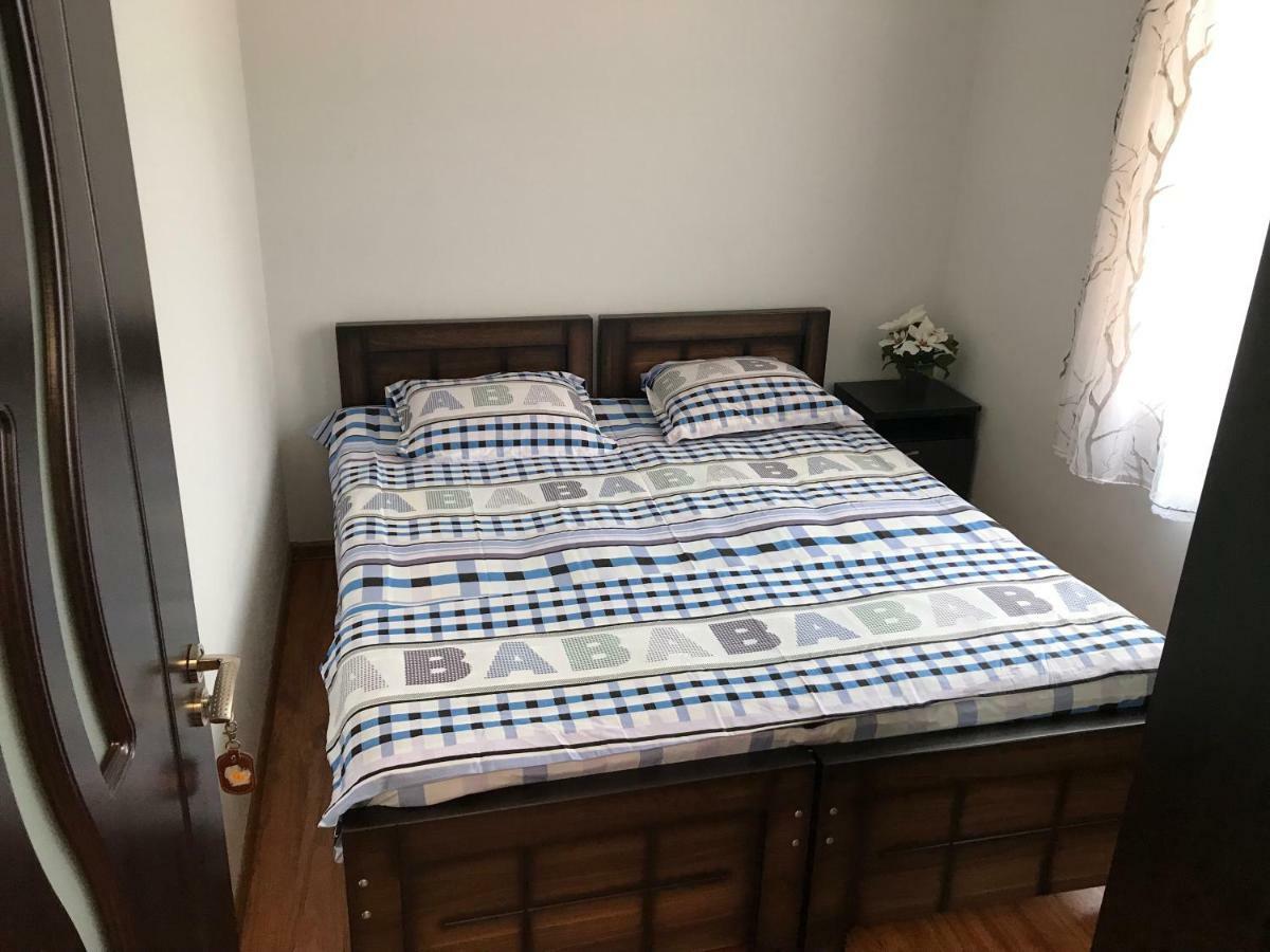 Guest House Chexovi 24 كوبوليتي المظهر الخارجي الصورة