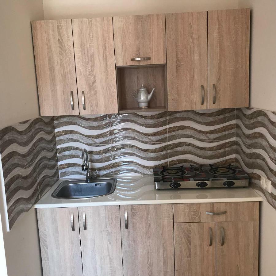Guest House Chexovi 24 كوبوليتي المظهر الخارجي الصورة