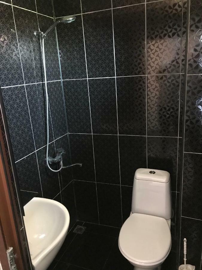 Guest House Chexovi 24 كوبوليتي المظهر الخارجي الصورة